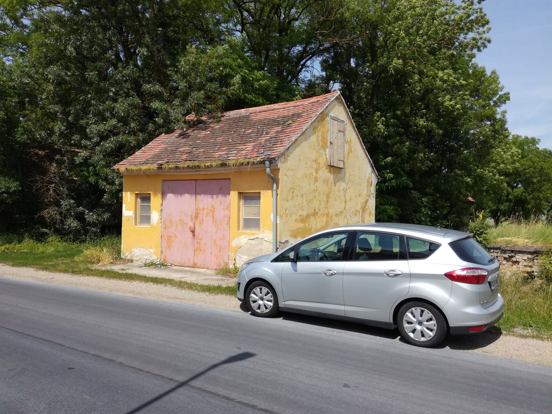 Altes Feuerwehrhaus vor der Renovierung